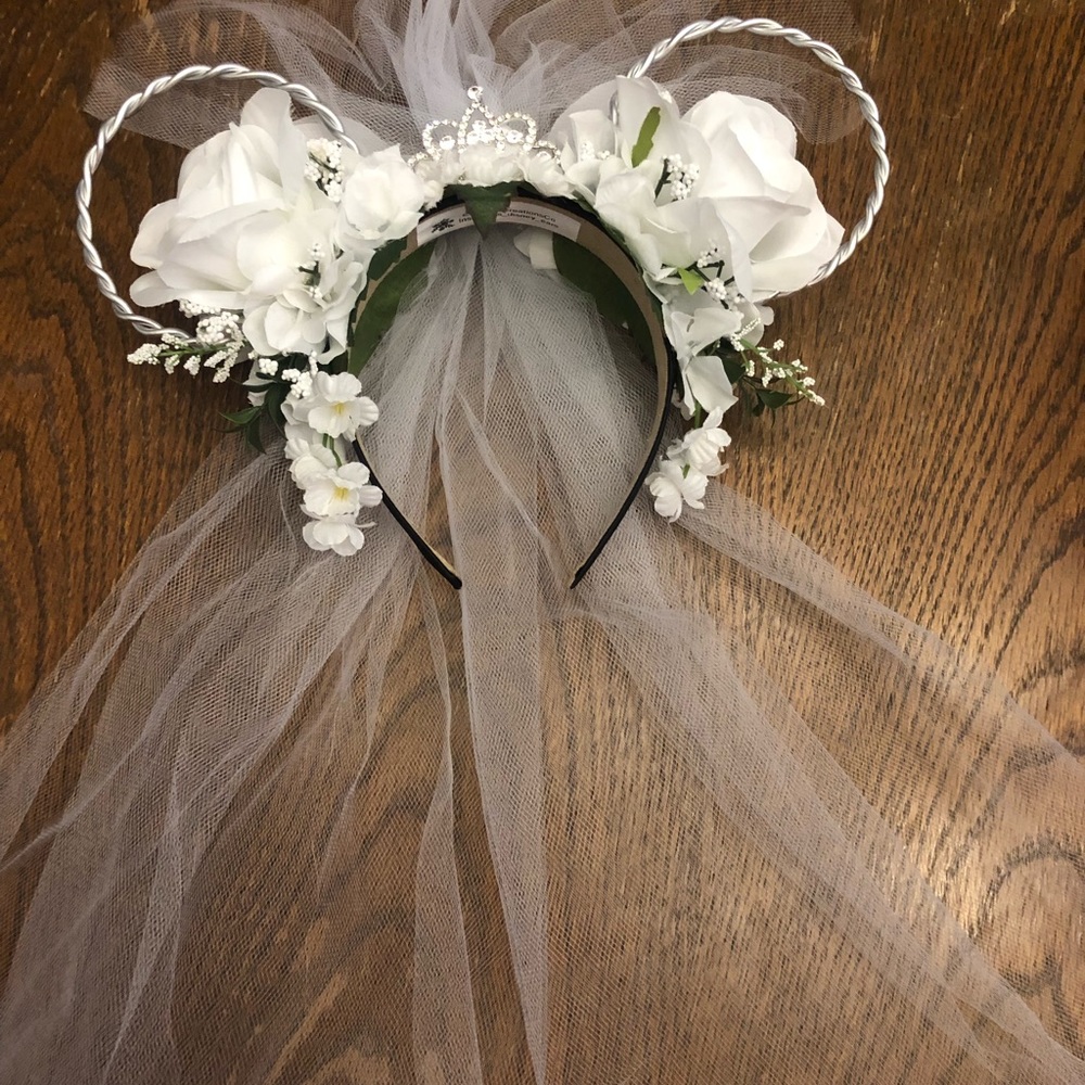 Wedding Mickey Mouse ears